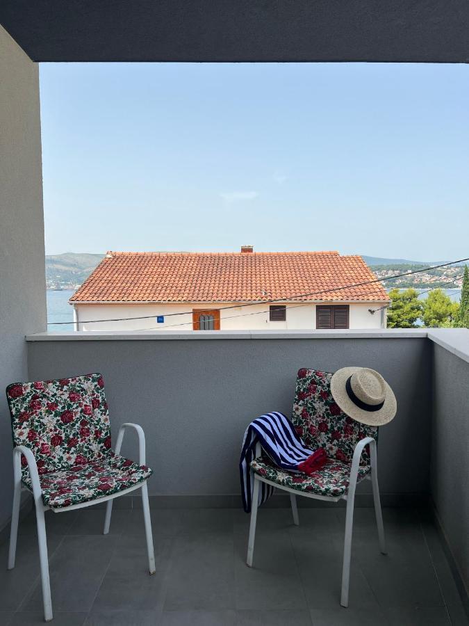 Beachfront House Olbia With Private Parking Apartment Trogir