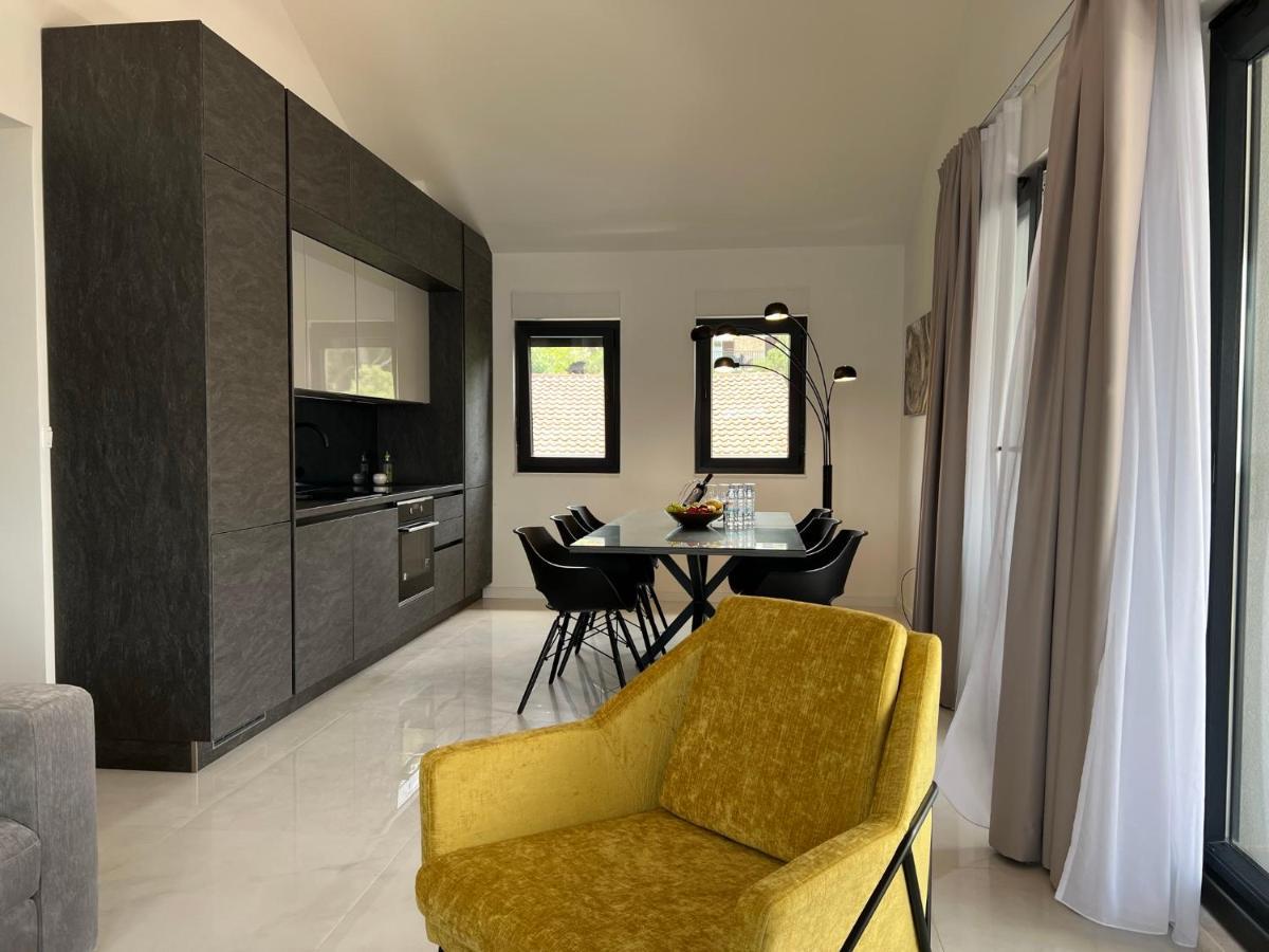 Beachfront House Olbia With Private Parking Apartment