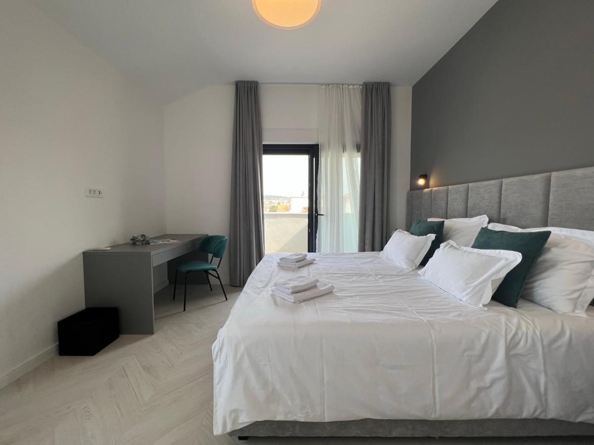 Beachfront House Olbia With Private Parking * Trogir